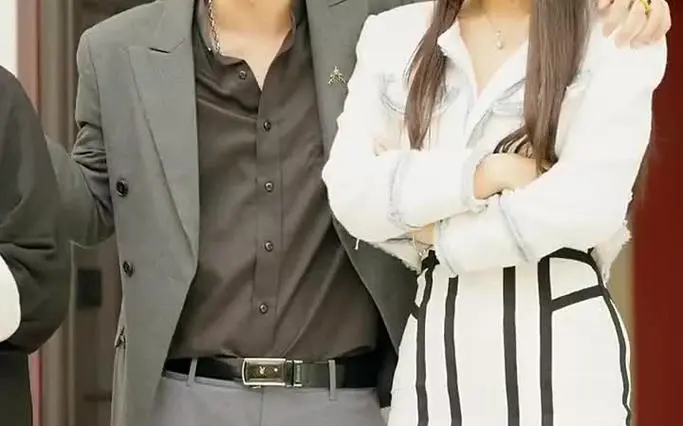 《新：绝世医仙》：看都市废柴如何逆袭，成为拯救世界的绝世神医！